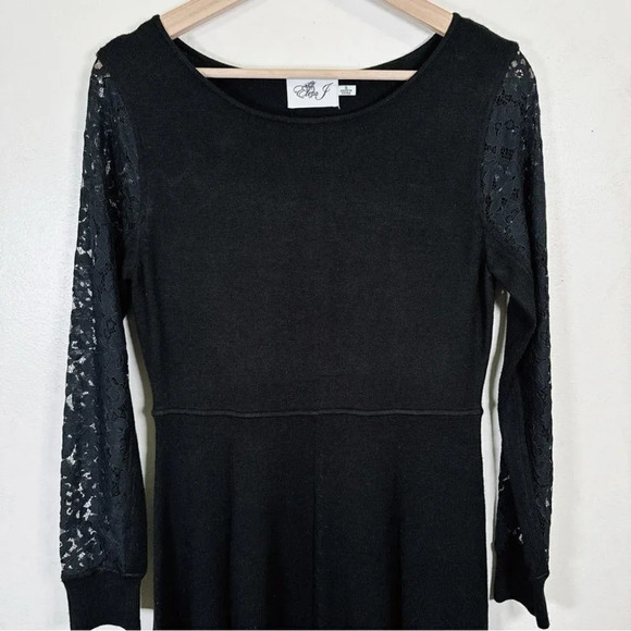 Eliza.J Black Sweater Dress With Lace Sleeves - Picture 6 of 16